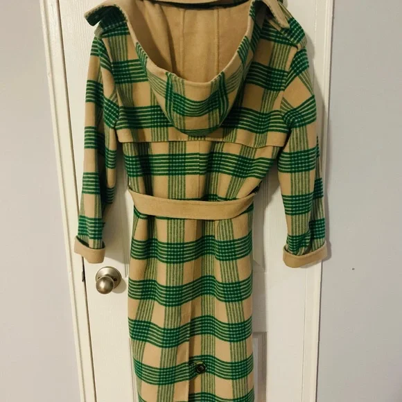 Vicolo Peacoat woman size Small but runs like a medium - Picture 2 of 3